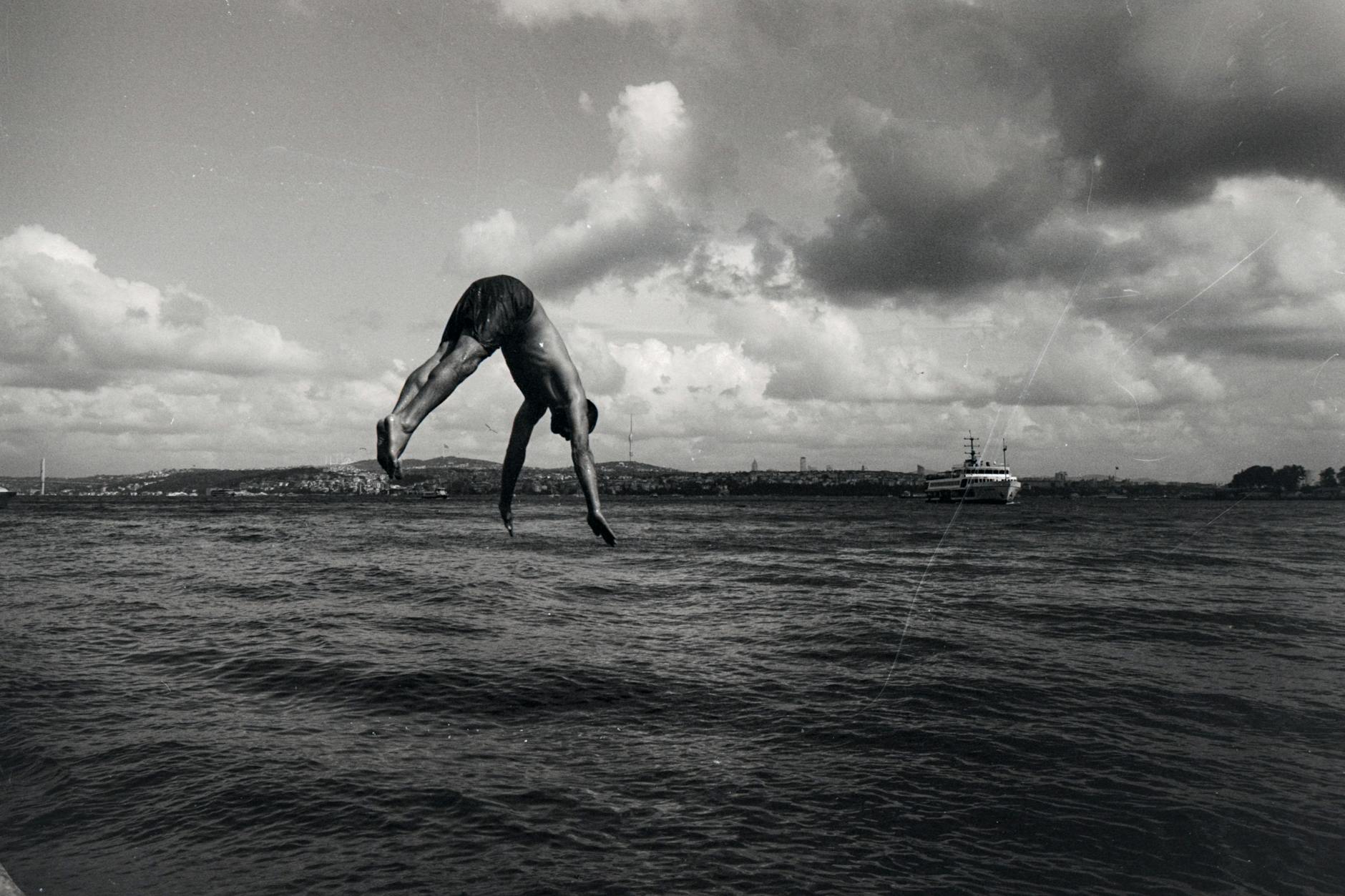 Written Off, Laughed At, Then Remembered Forever: 5 'Failures' Who Quietly Reshaped American Life